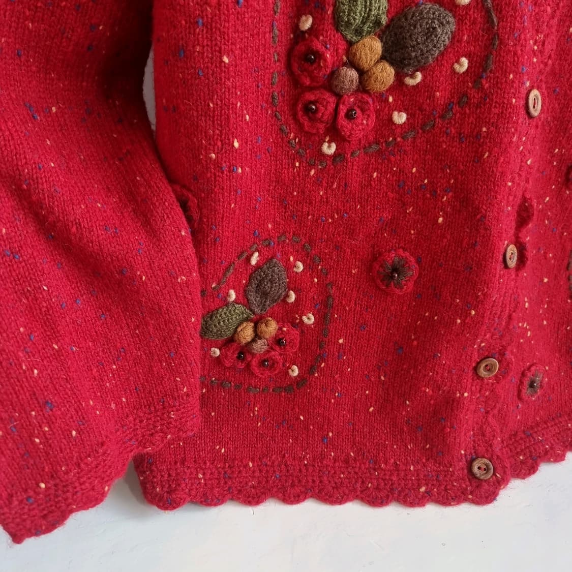 Lefumoir 레드 울 니트 가디건  입체 플라워 자수 상품이미지3