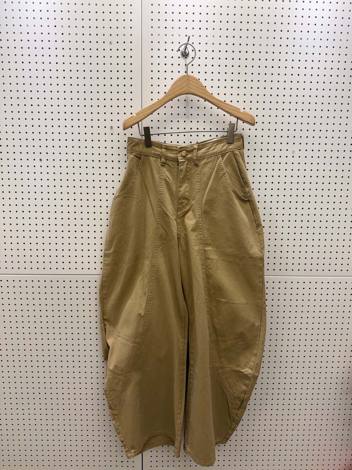 베이지 코튼 코쿤 팬츠 U513 상품이미지2