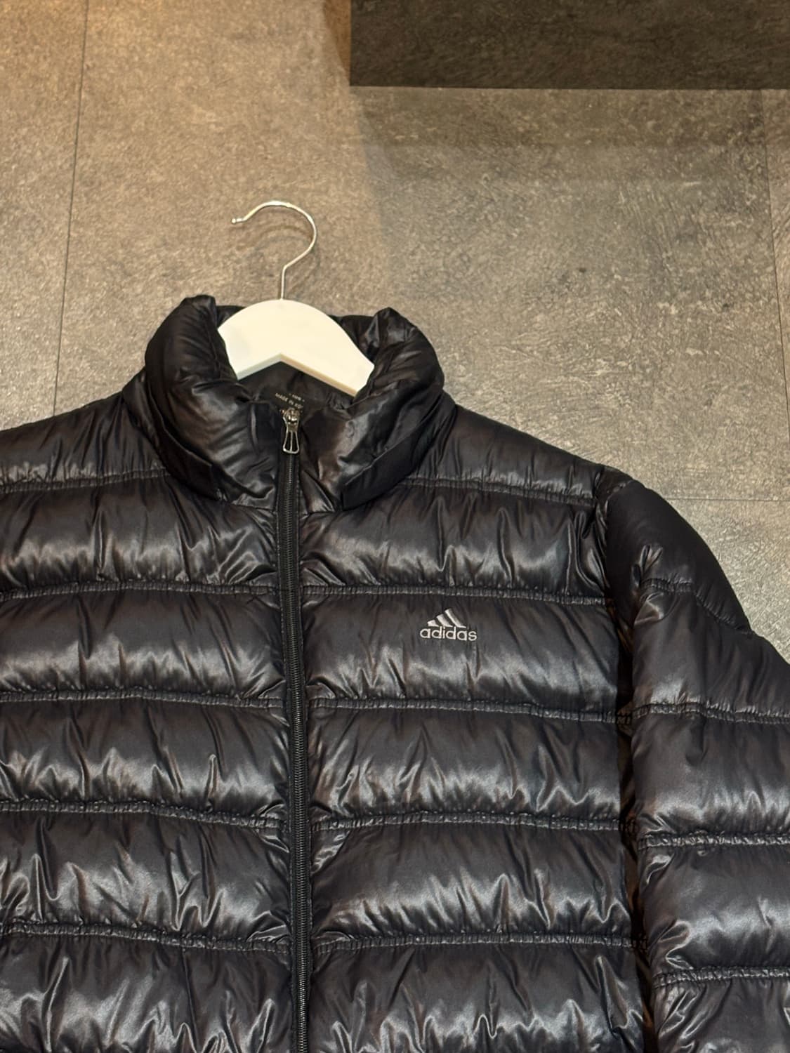 아디다스 올드스쿨 구스다운 경량패딩 105사이즈 상품이미지4