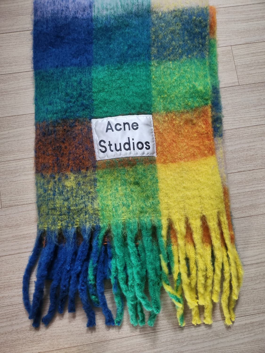 아크네 알파카 울 머플러 상품이미지4