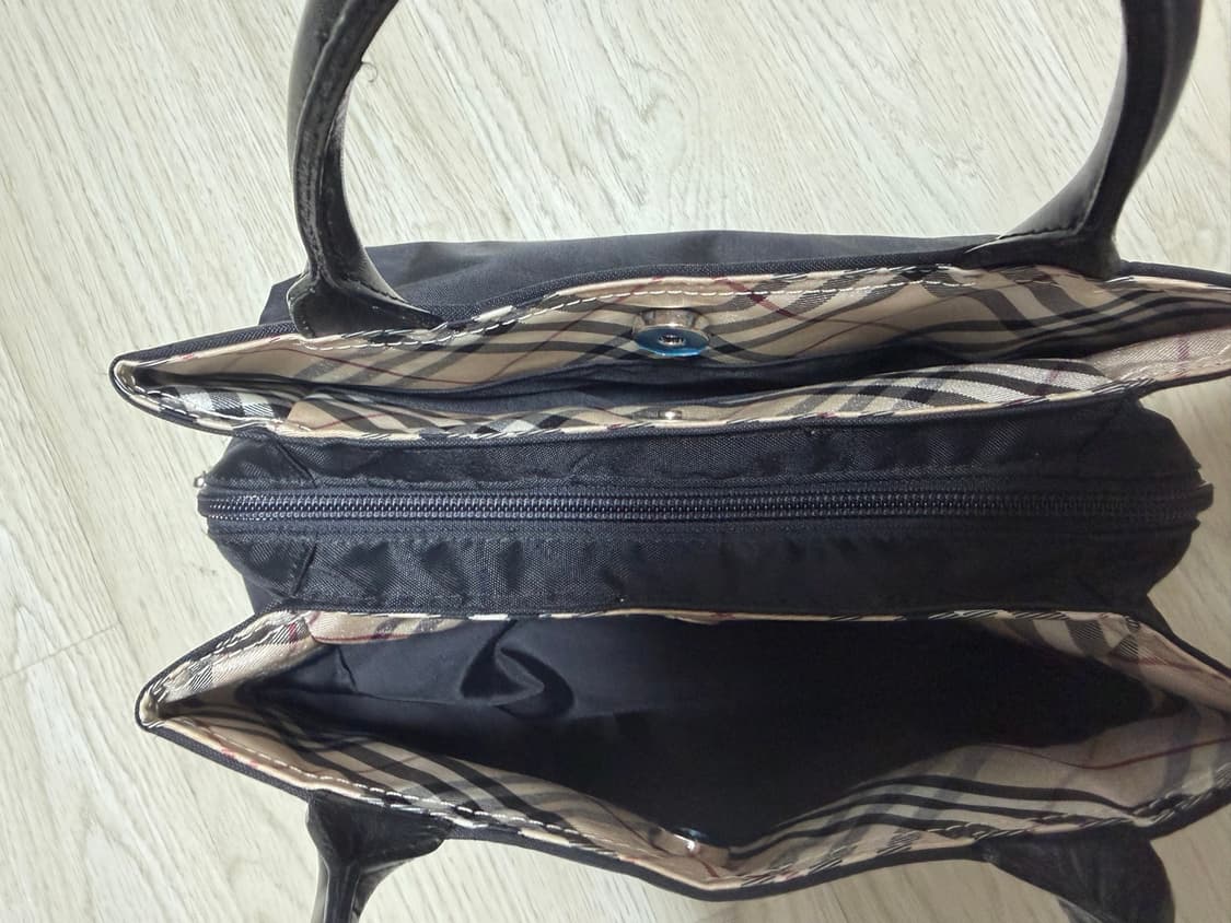 버버리 토트백 블루라벨 상품이미지2