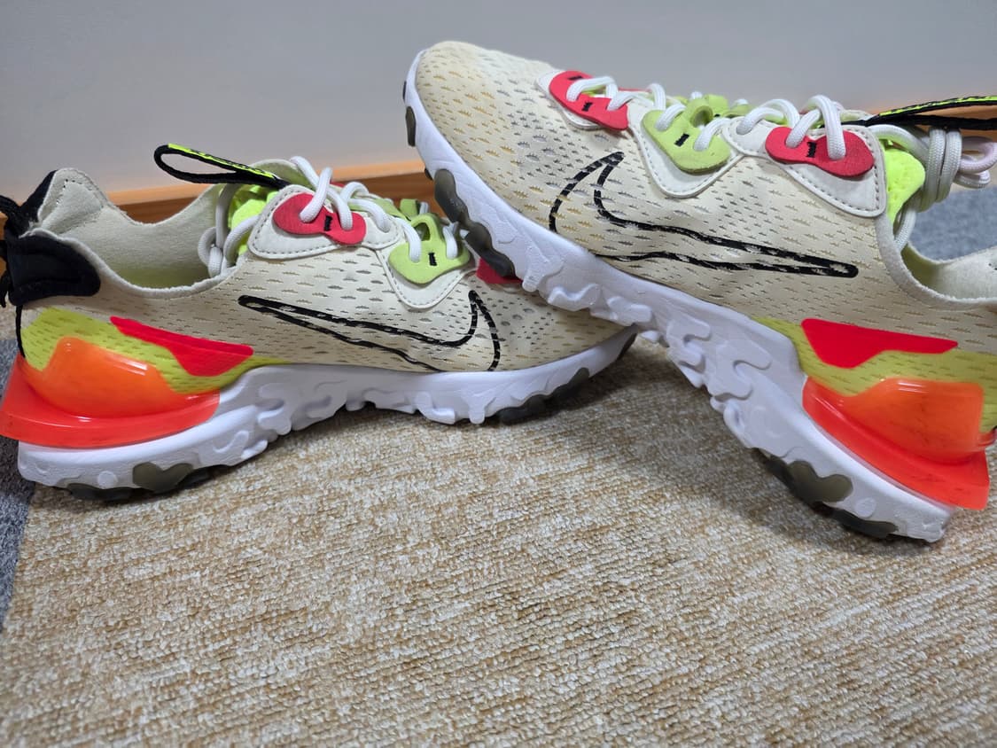 나이키 우먼스 리액트 비전 [250mm] 상품이미지5