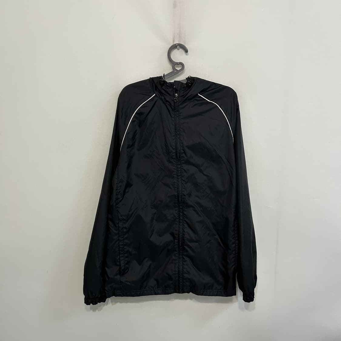 아디다스 남성 코어18 런 바람막이 상품이미지1