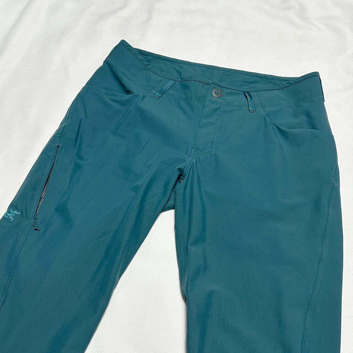 6 아크테릭스 여성용 트래킹 팬츠 상품이미지1