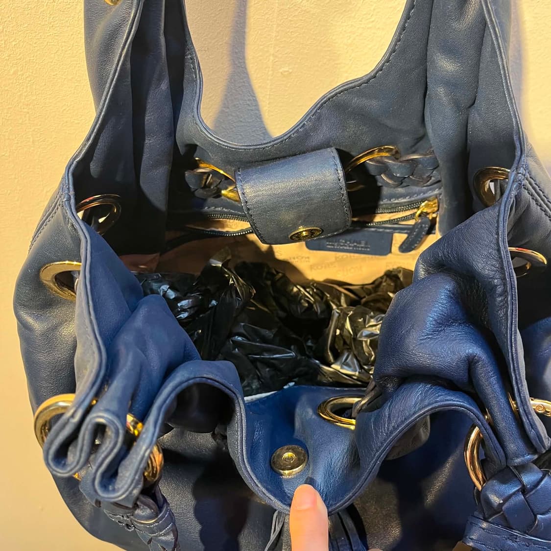MICHAEL KORS 블루 태슬 가방 상품이미지9