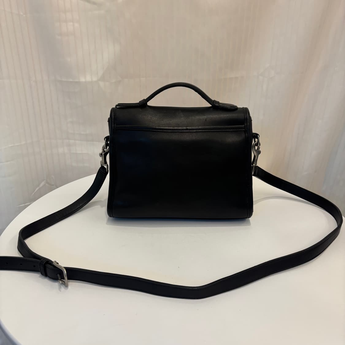 정품 코치 가죽 사첼 크로스백     상품이미지4