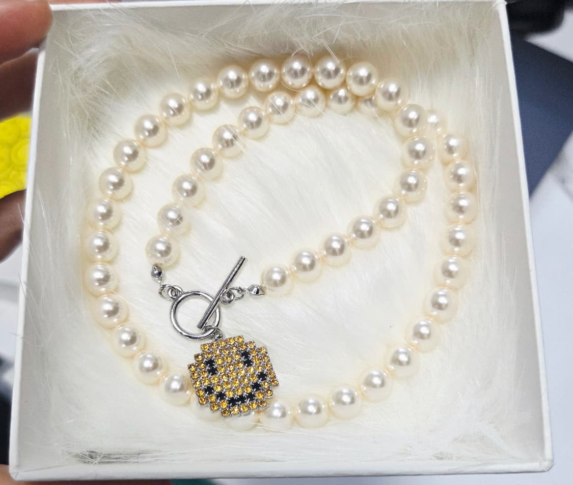 [빈티지헐리우드] 픽셀 스마일 진주목걸이 상품이미지1