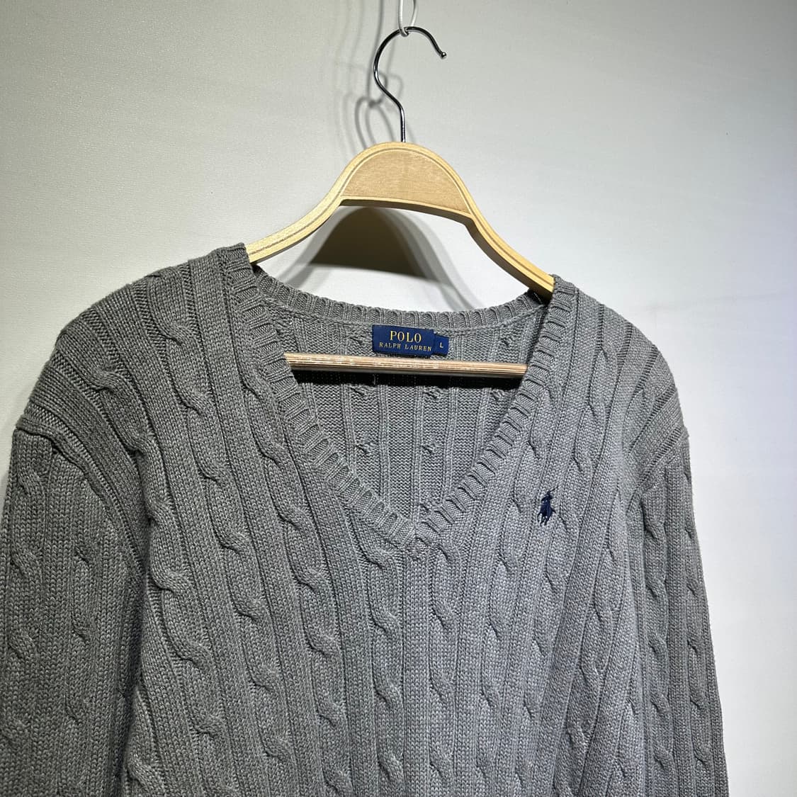 폴로 랄프로렌 케이블 브이넥 니트 판매합니다 상품이미지2