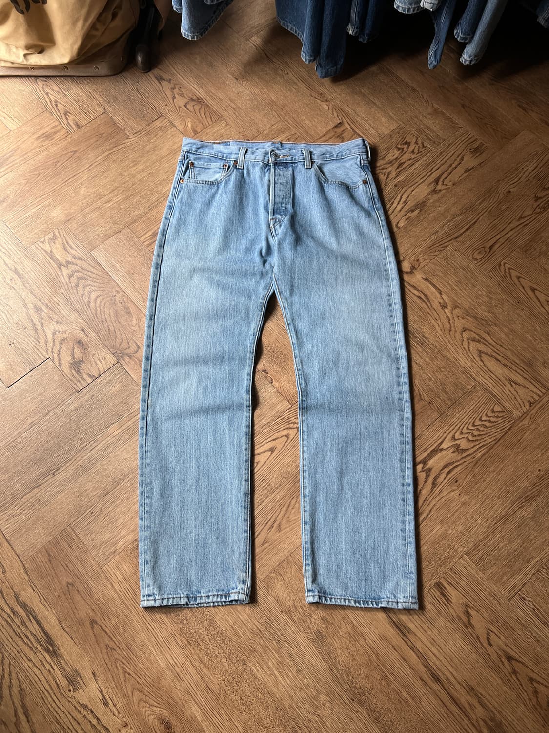 [33]리바이스 501 라이트블루 워싱 스트레이트 데님 팬츠 상품이미지2