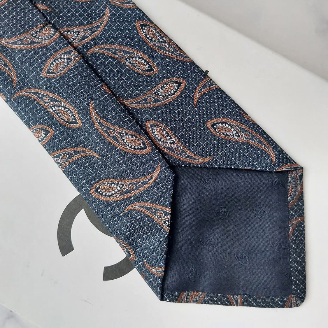 샤넬 넥타이 다크네이비 페이즐리 패턴 A+등급 K2230
 상품이미지8