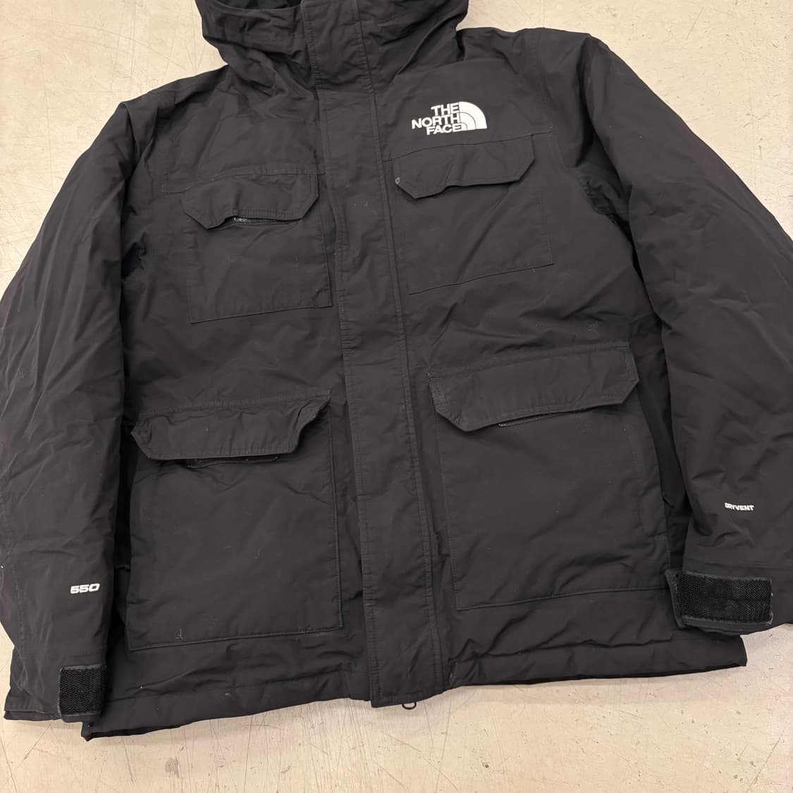 노스페이스 드라이벤트 550 다운 패딩 상품이미지2