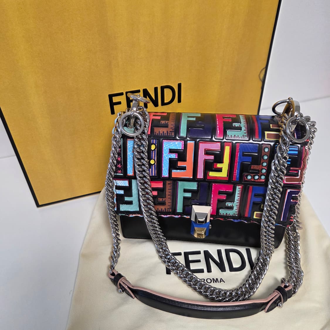 FENDI 펜디 정품 캔아이 멀티에프 은장 체인백 스몰 숄더백 크로스백 상품이미지2