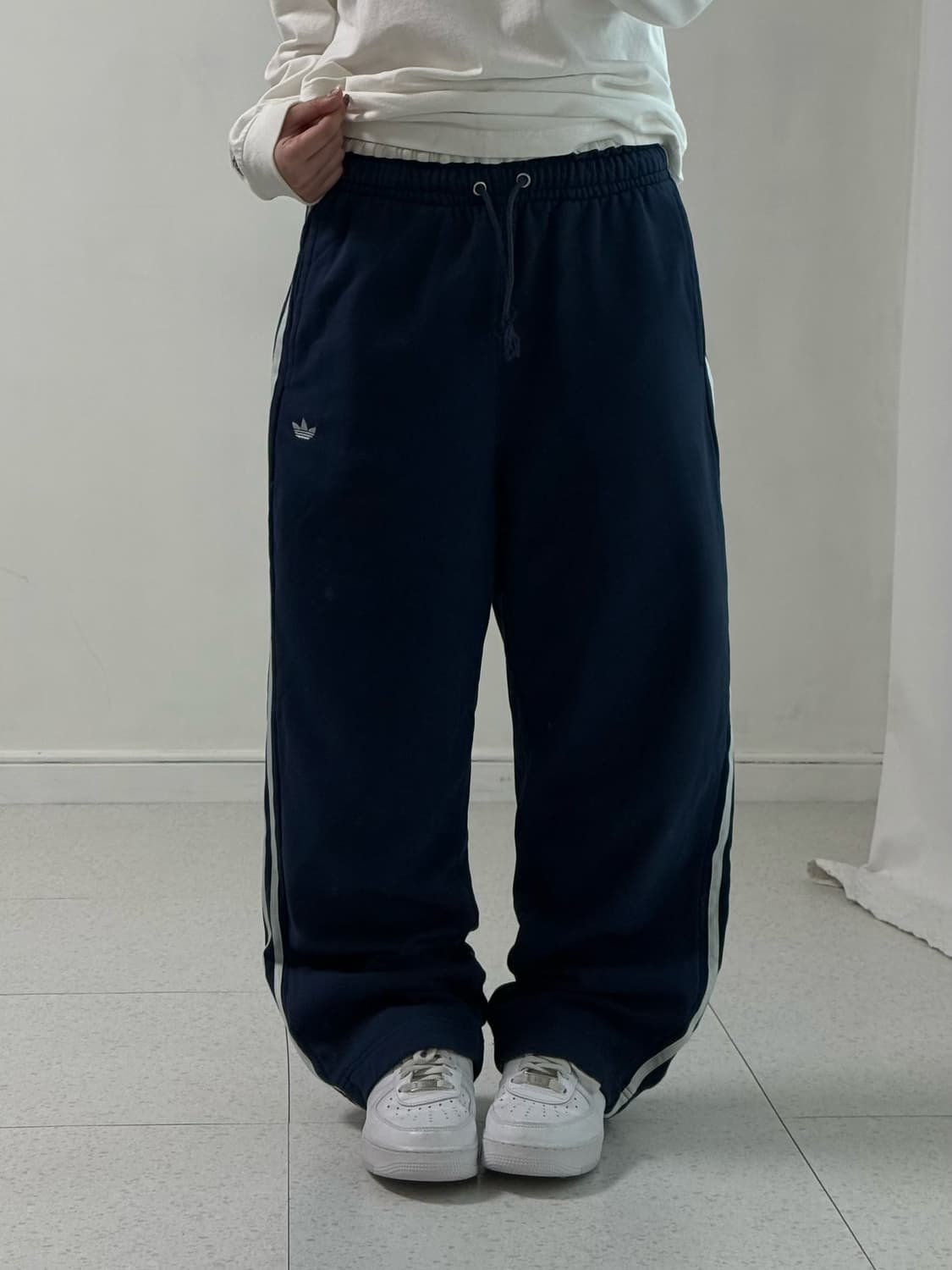 아디다스 네이비 스웻팬츠 상품이미지2