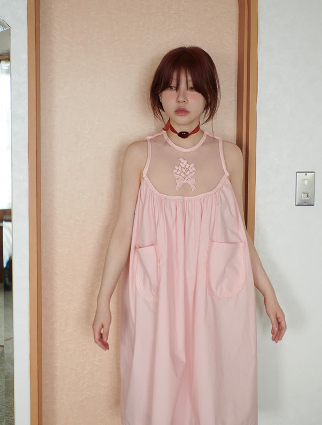 프레클 needlepoint midi dress in pink 상품이미지1