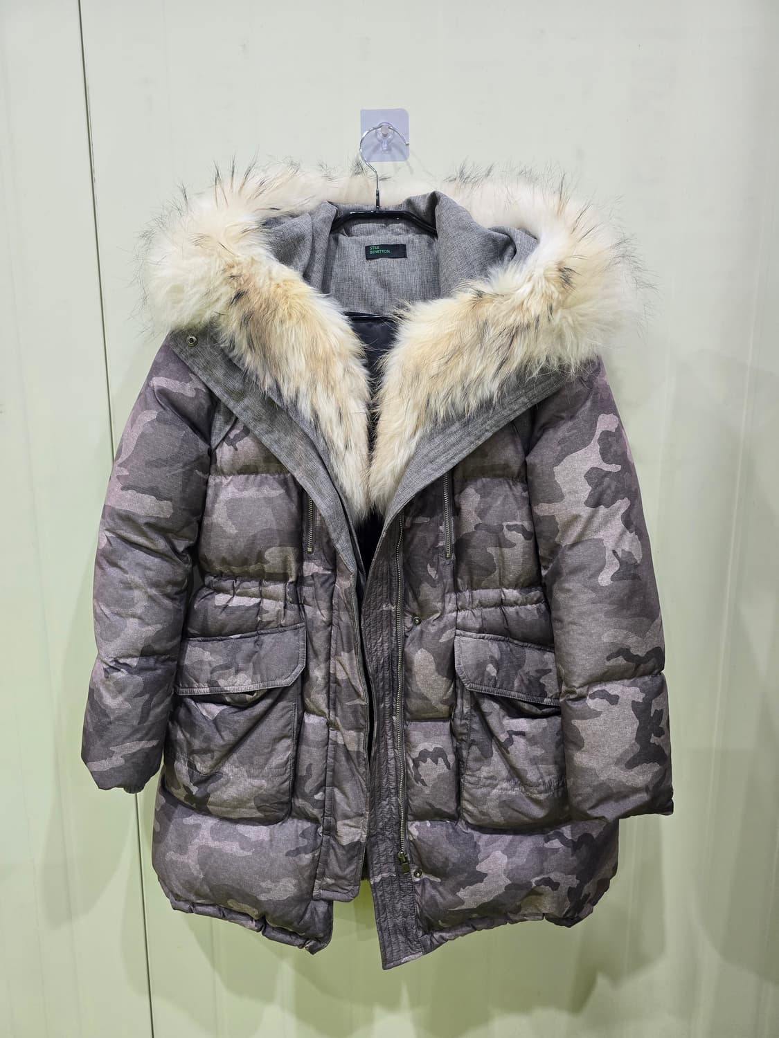 베네통 오리털 패딩 라쿤퍼(66) 상품이미지1