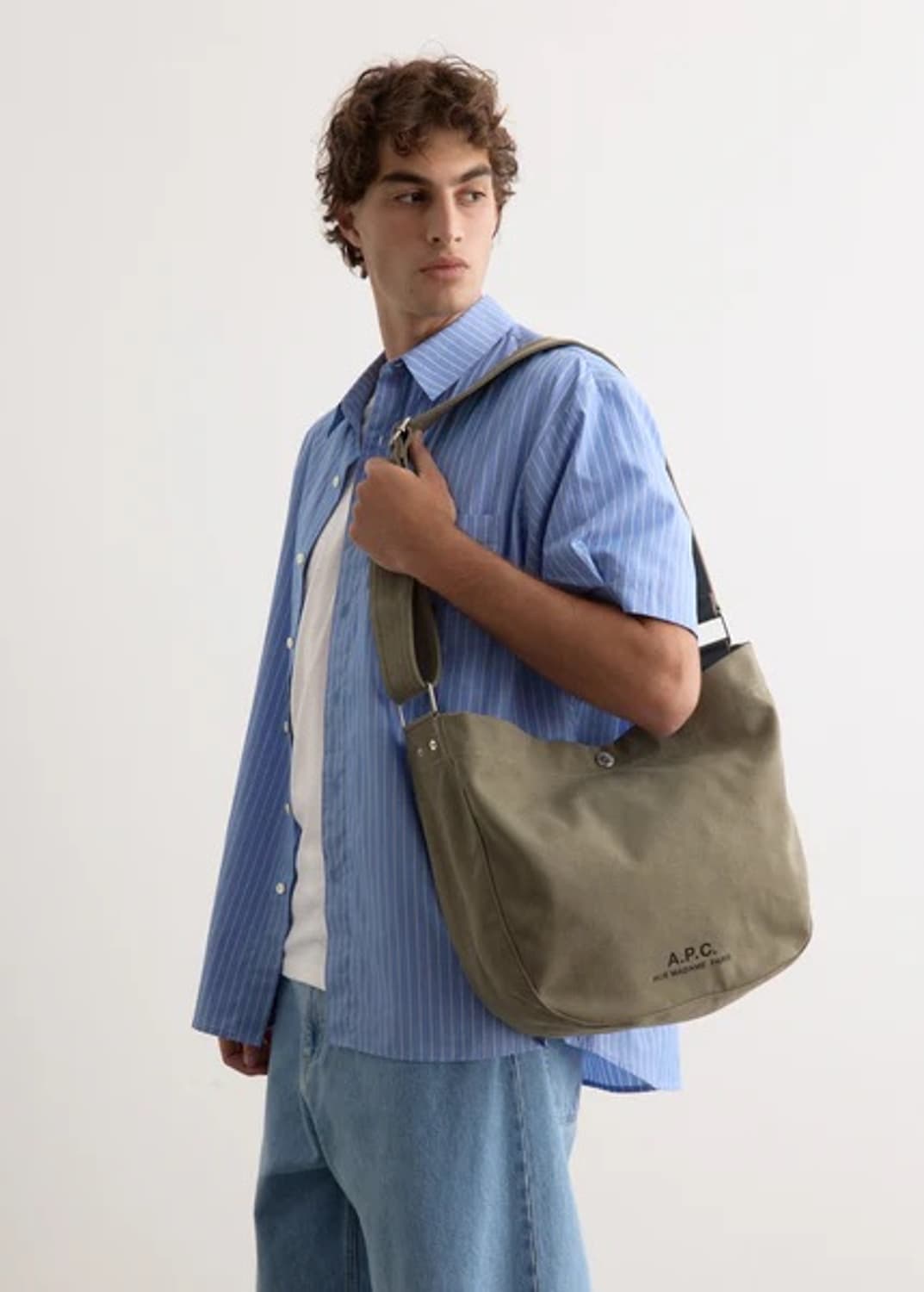 A.P.C.  저널사첼백 뉴스보이백 카키 상품이미지1