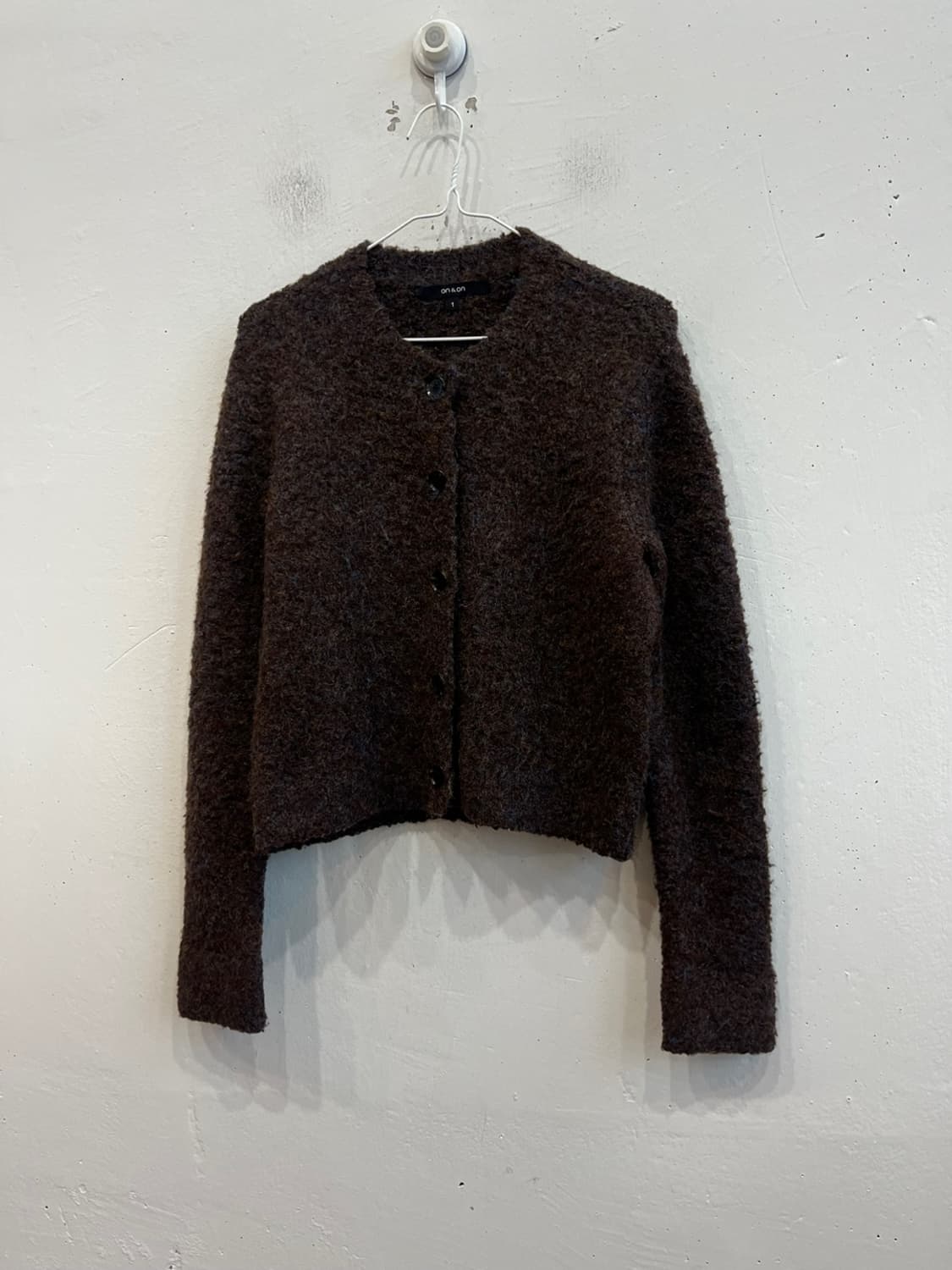 온앤온 부클 가디건  상품이미지1