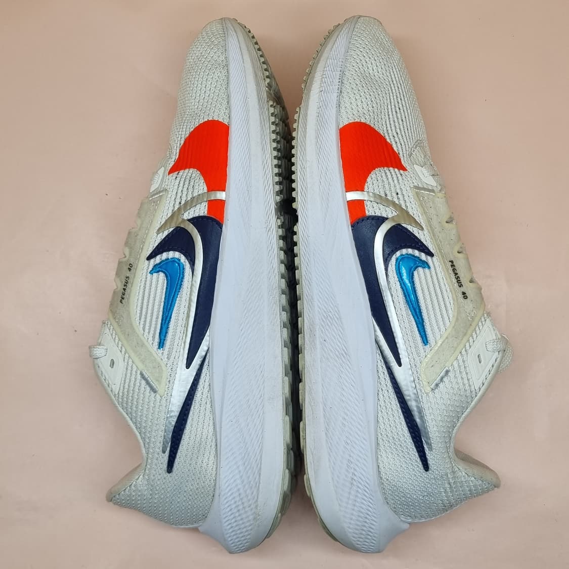 나이키 페가수스 40 흰파빨 운동화270 상품이미지5