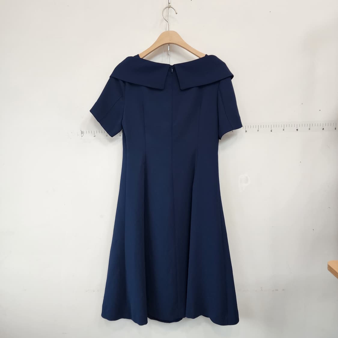 KL by LYNN 네이비 반팔 플레어 원피스 상품이미지3