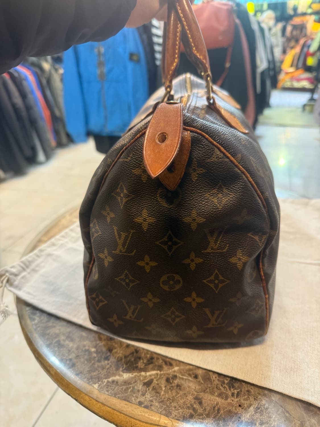 정품 루이비통 스피디35 팝니다 상품이미지4