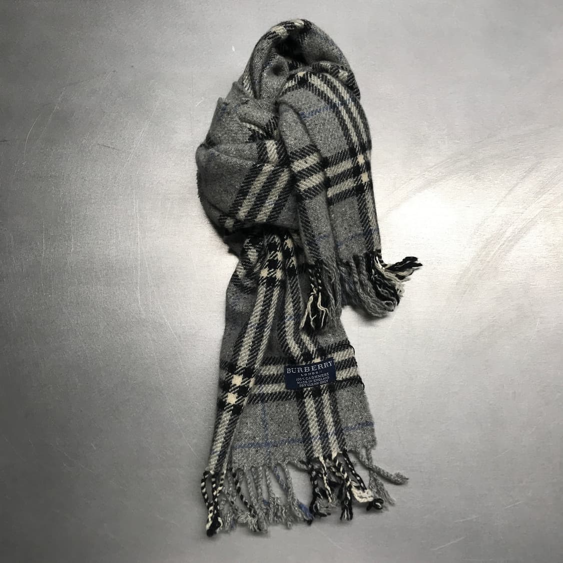 버버리 정품 캐시미어 머플러 그레이 상품이미지1