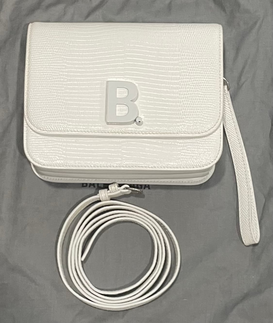 발렌시아가 스몰 크로스백 상품이미지1