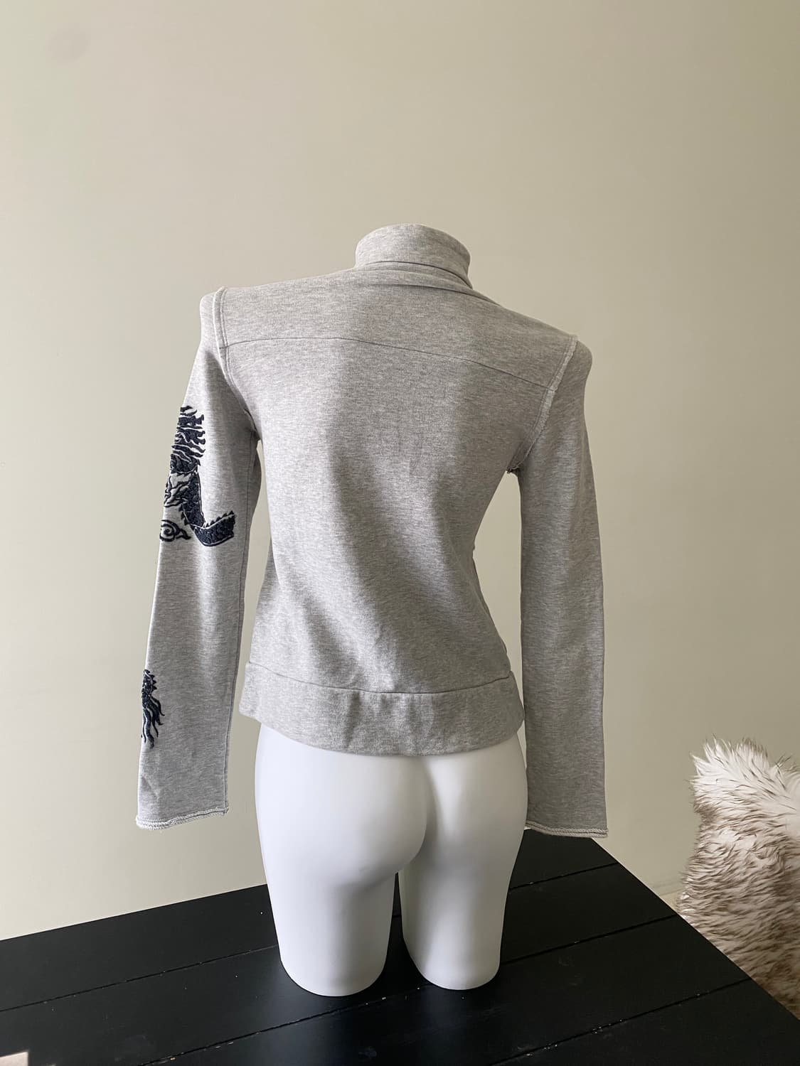 비비안탐 드래곤 자수 집업 상품이미지7