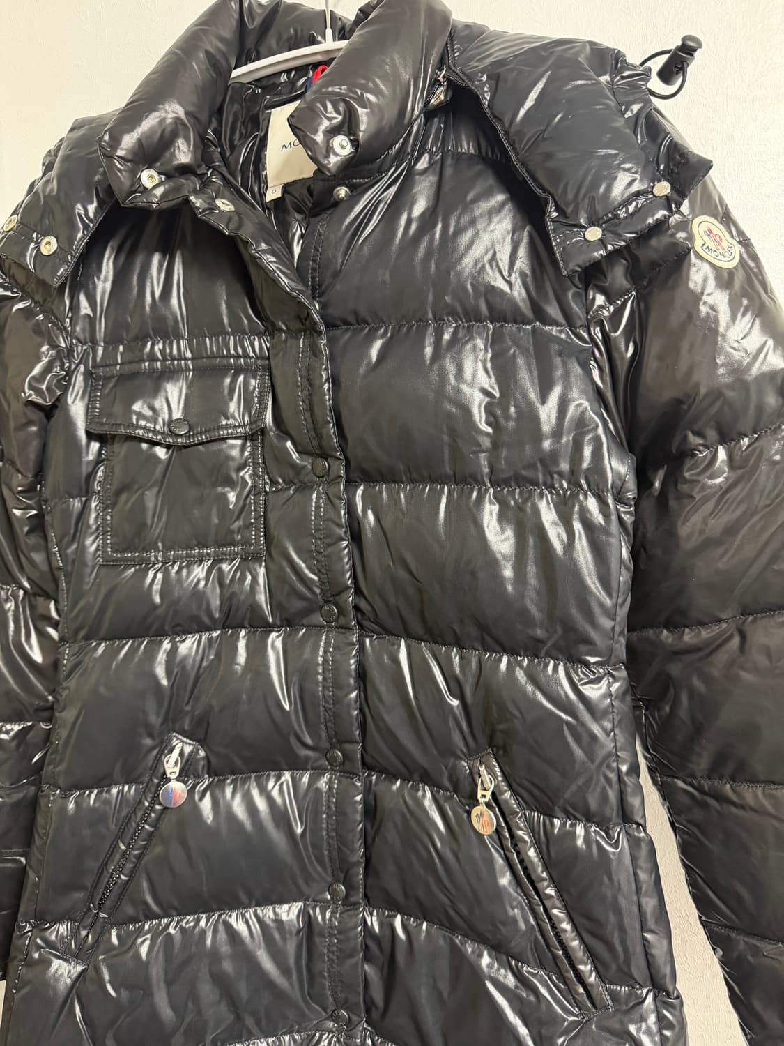 몽클레어 메이나 유광 롱패딩 상품이미지3