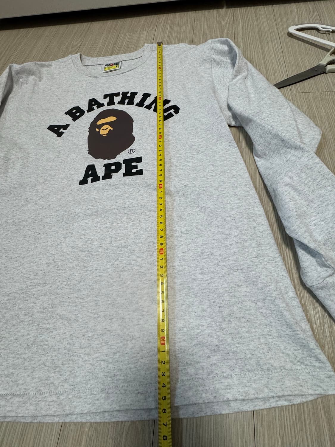 정품 새상품급 베이프 맨투맨 m 판매  상품이미지7