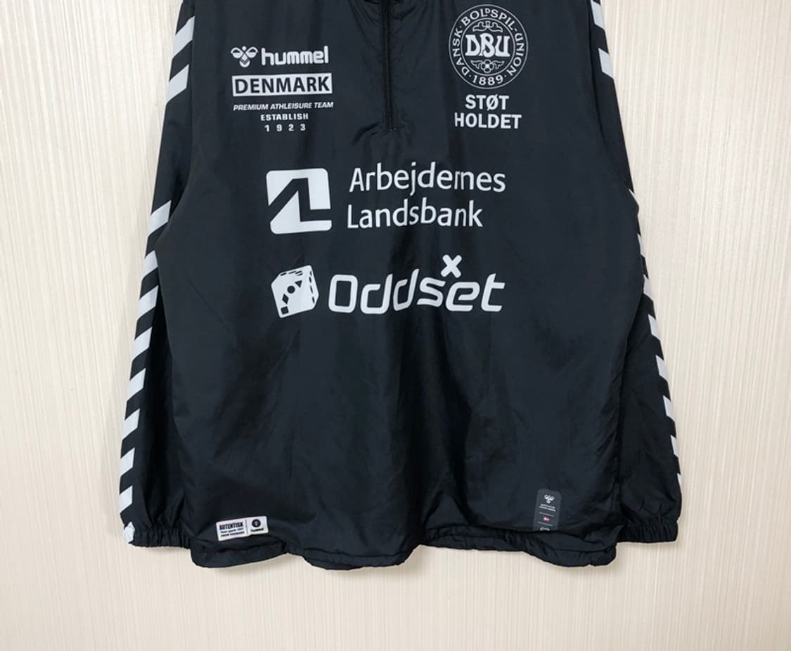 험멜(hummel) 덴마크축구국대 어센틱 웜업풀오버/바람막이 2XL 상품이미지3