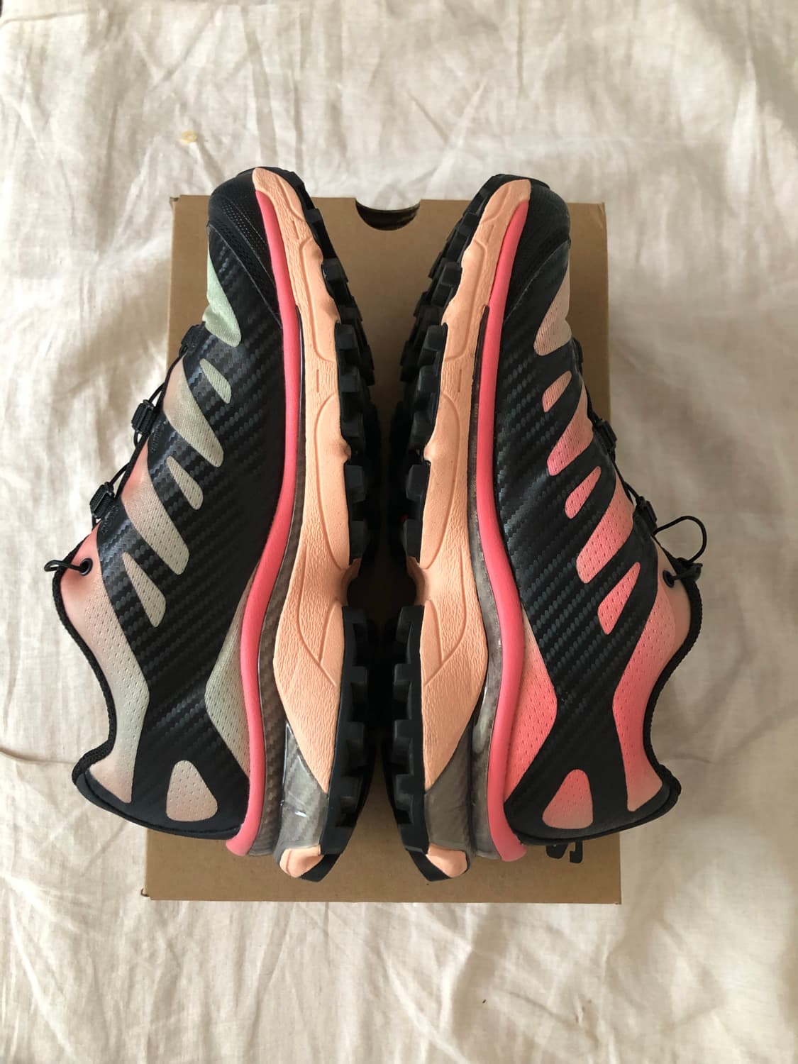 살로몬 XT-4 OG 블랙 슈가 코랄 상품이미지2