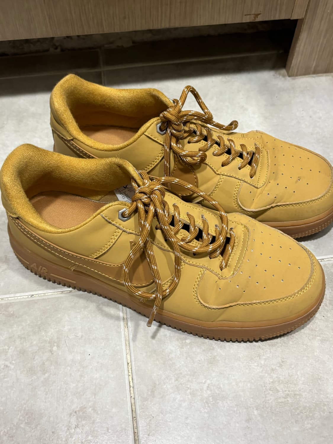 Air force 1 700 상품이미지1