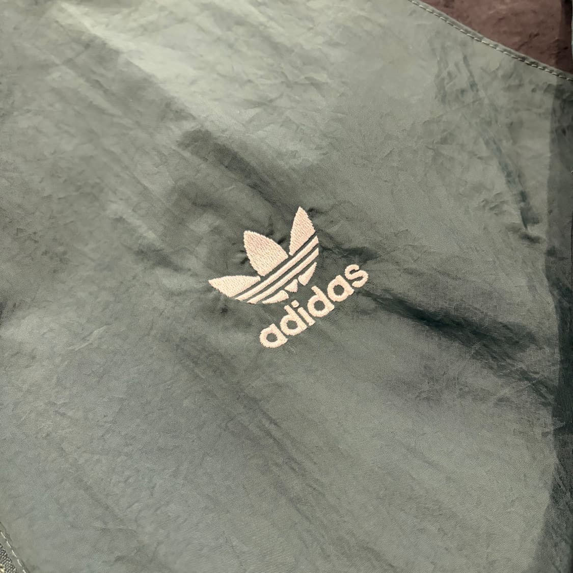 [XL] 아디다스 리카이브 삼선 바람막이 그린 블랙 화이트 D594 상품이미지4