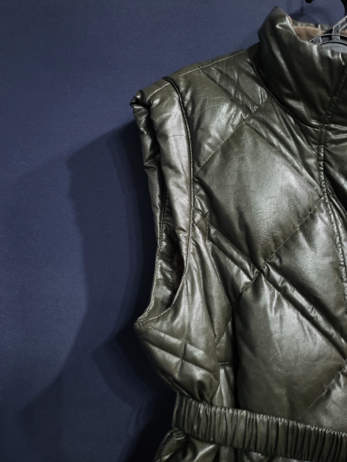 MOTHAN 레더 폴란드 구스패딩 베스트 상품이미지2