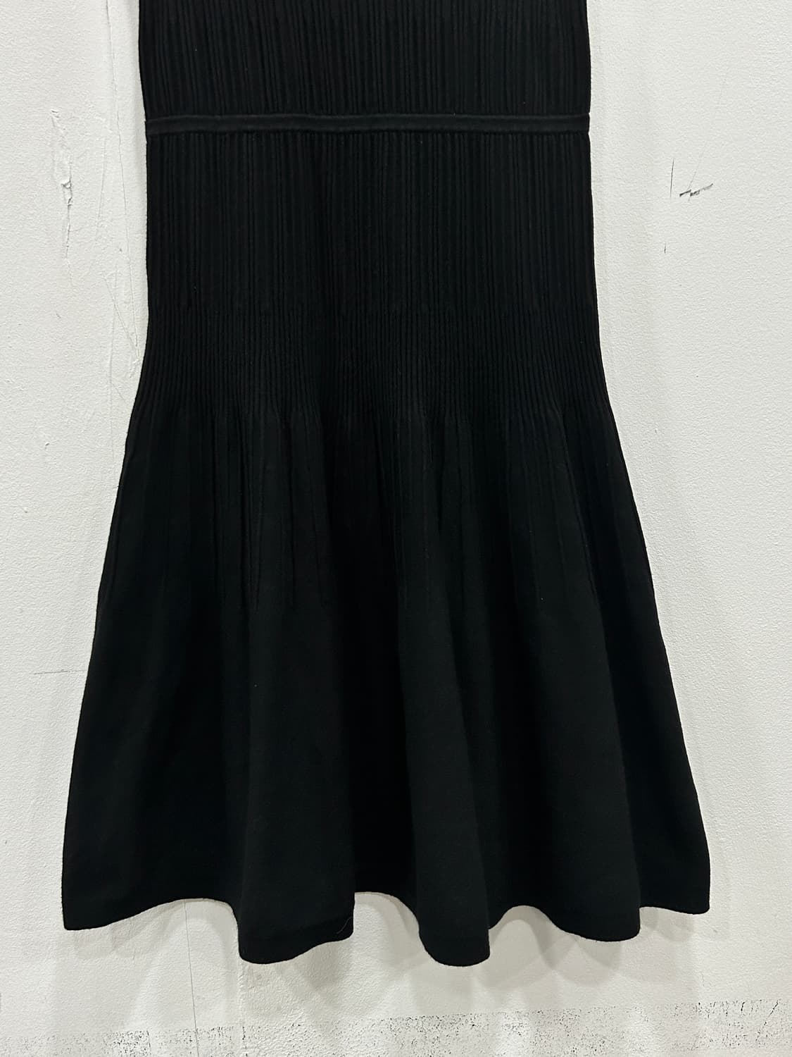 클럽모나코 니트 플레어 반팔 롱 원피스 S 블랙 상품이미지3
