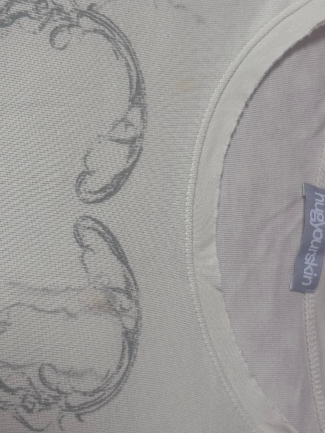 허그유어스킨 하트오너먼트 스카프 탑 상품이미지2