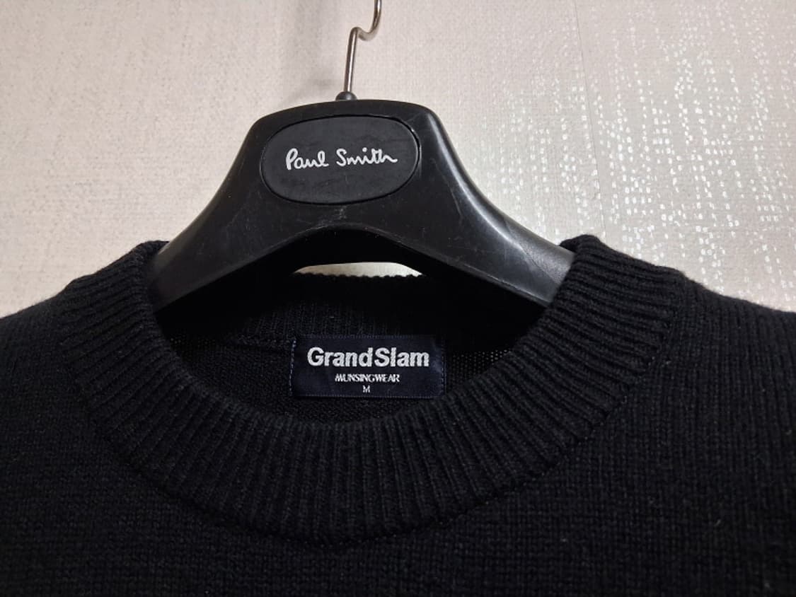 일본구제 먼싱웨어 남성 울니트 가오리루즈핏 남성M 98 레트로핏
원산지  상품이미지3