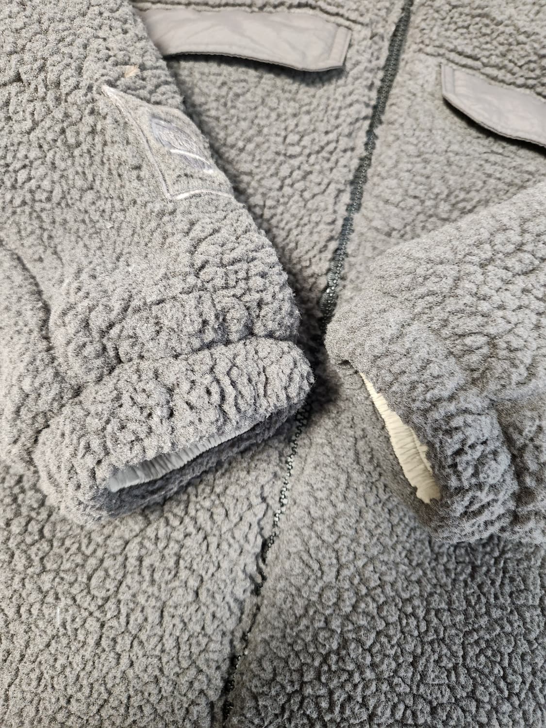 블랙야크 리버시블 U마카롱듀오플리스 다운 양면자켓 사이즈85

전체적으로 상품이미지10