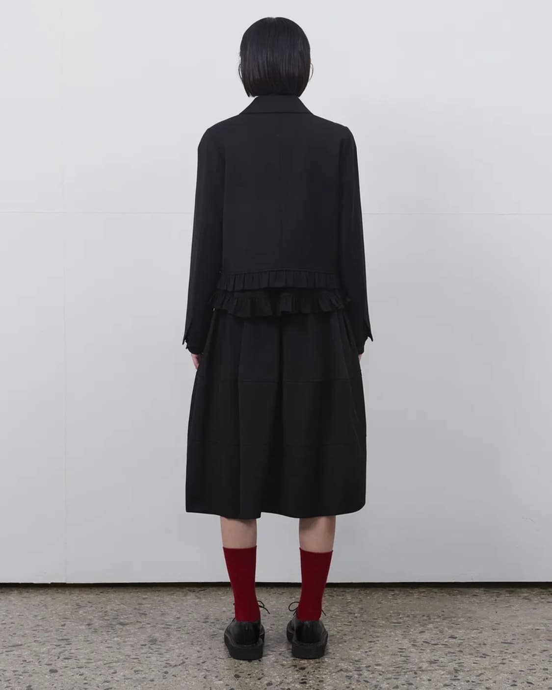 오헤시오 라운드 프릴 자켓 블랙 상품이미지4