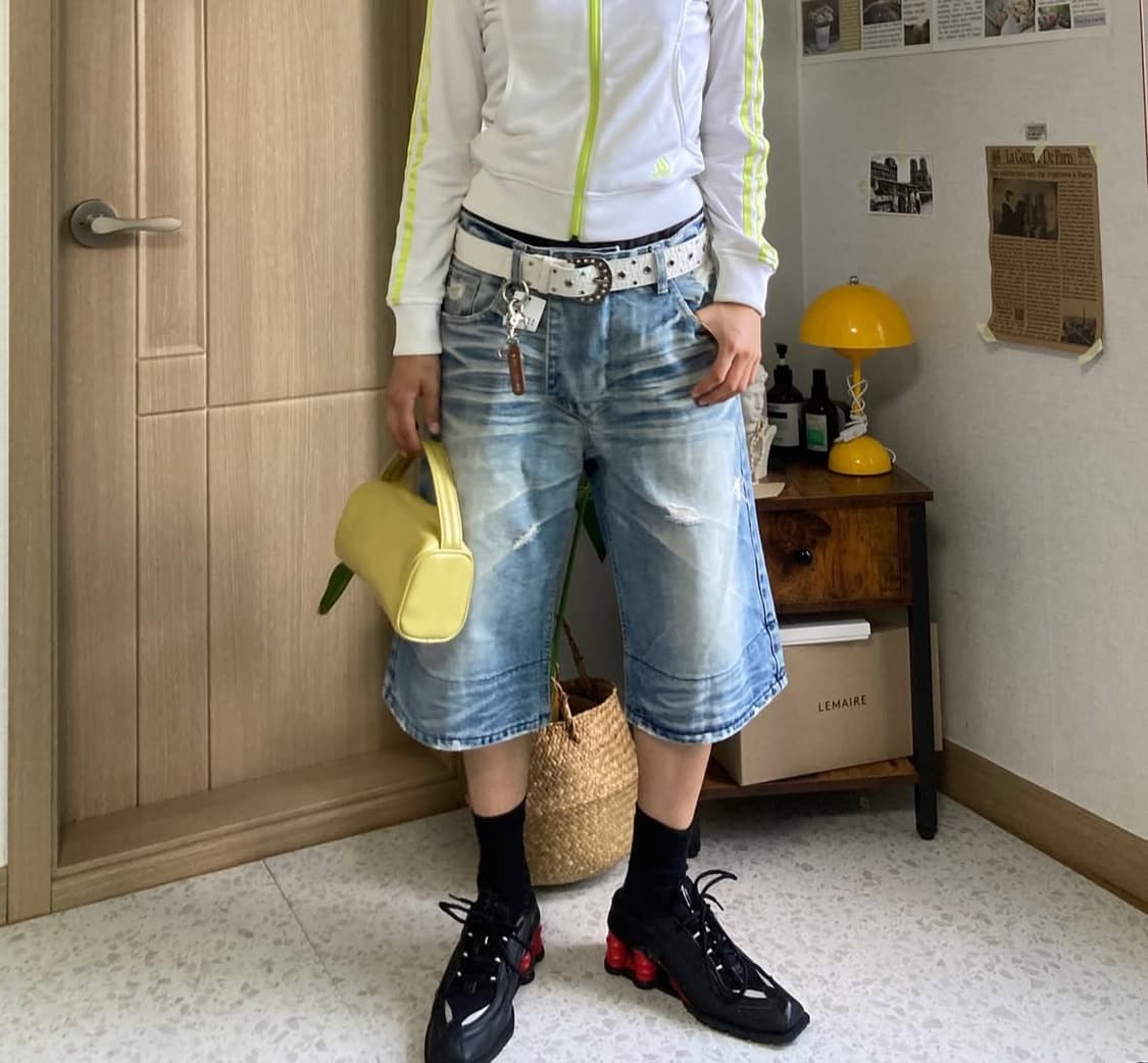 연청 워싱 데님 버뮤다 팬츠 상품이미지1