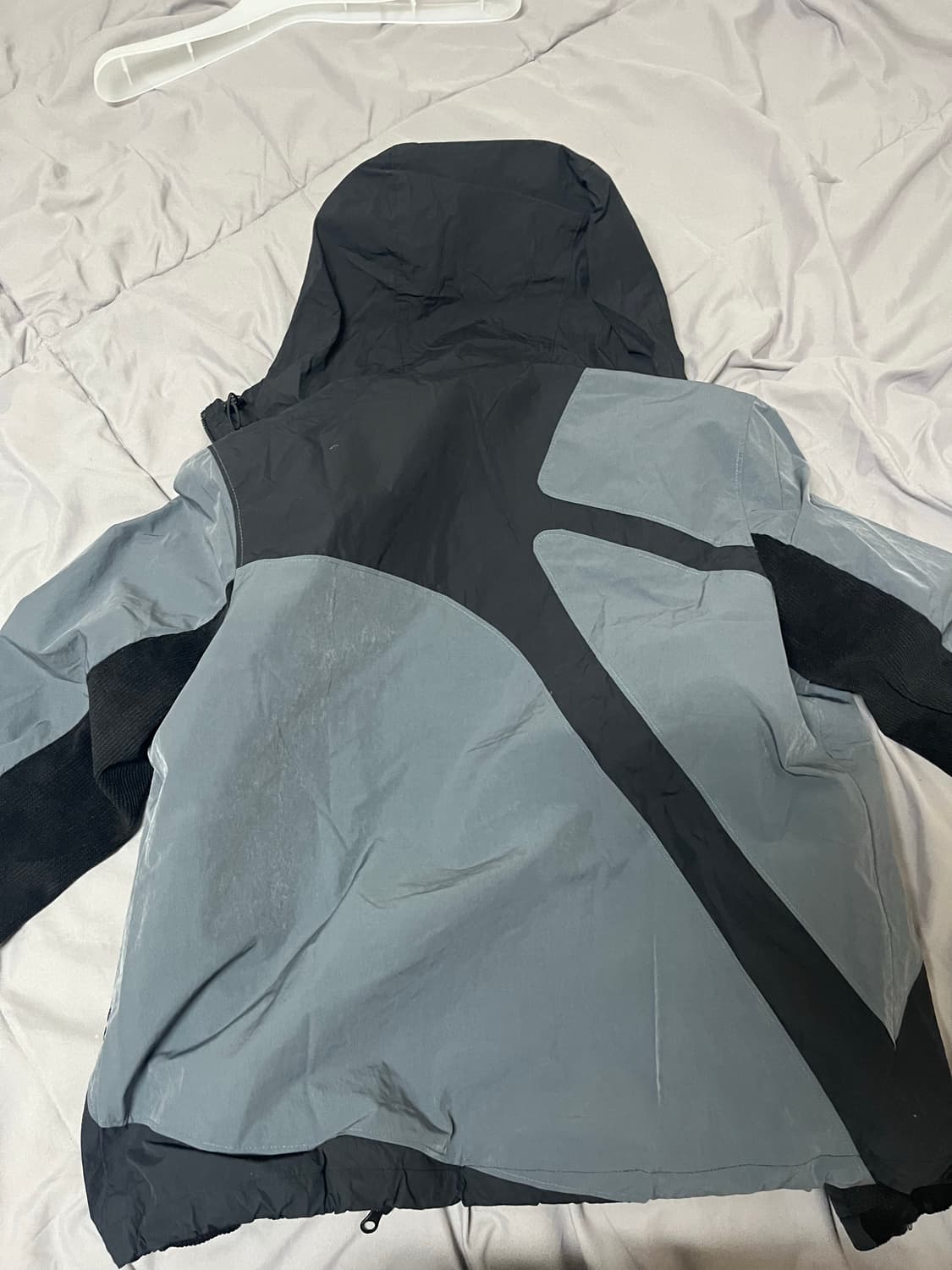 더콜디스트모먼트 바람막이 상품이미지3