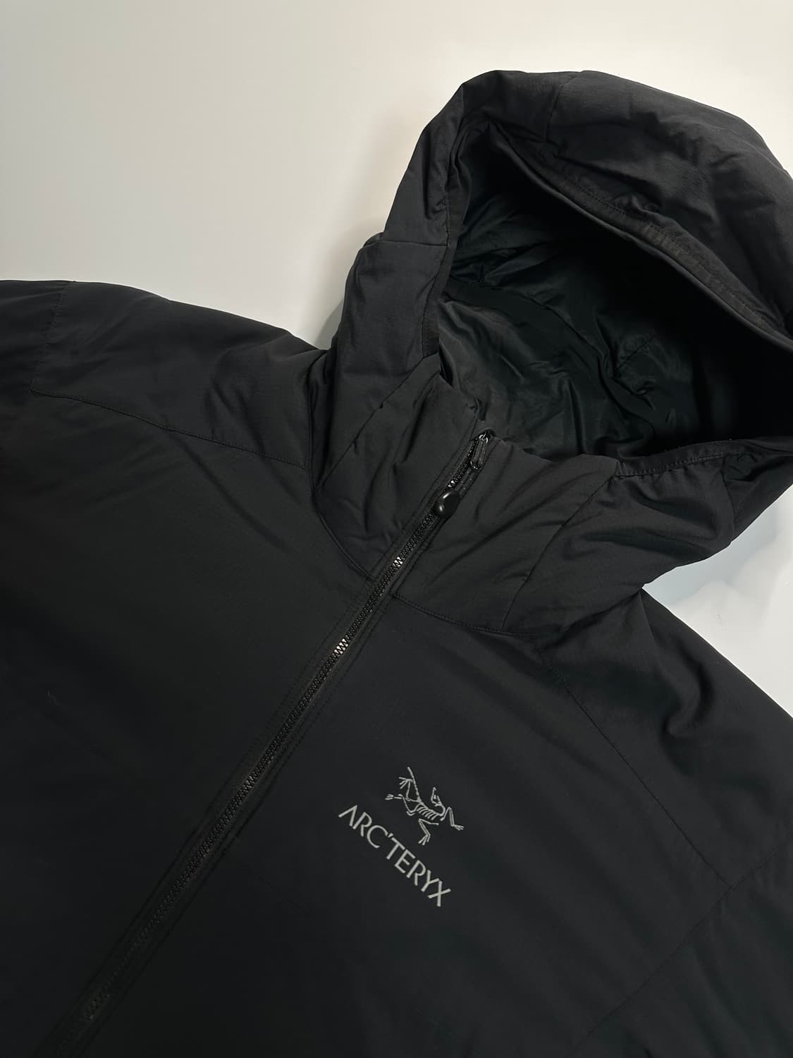 아크테릭스 아톰 AR 블랙 M 상품이미지1