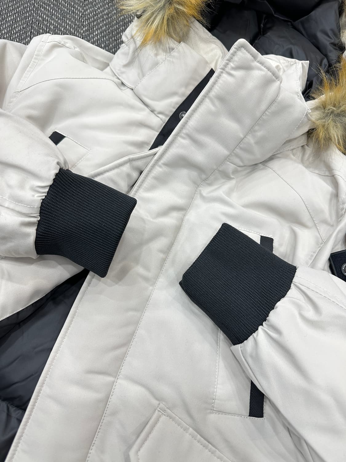 네셔널지오그래픽 타루가패딩 S 상품이미지7