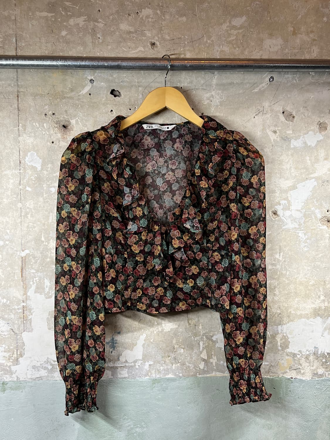 [ZARA] 쉬폰 플라워 크롭 블라우스 상품이미지2