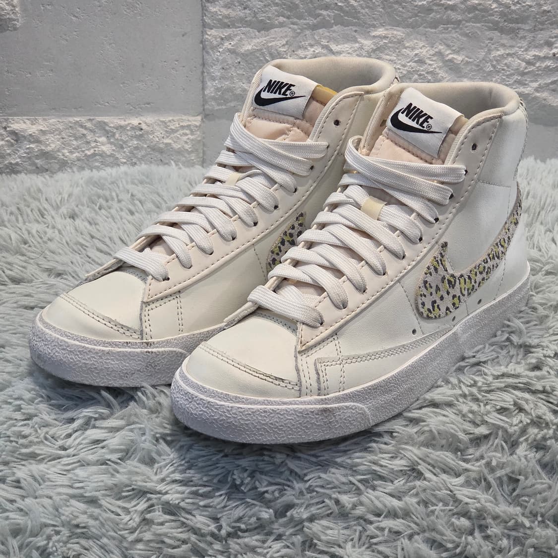 3q-17:나이키 블레이저 미드 레오파드 스우시 23cm-거의새거 상품이미지1