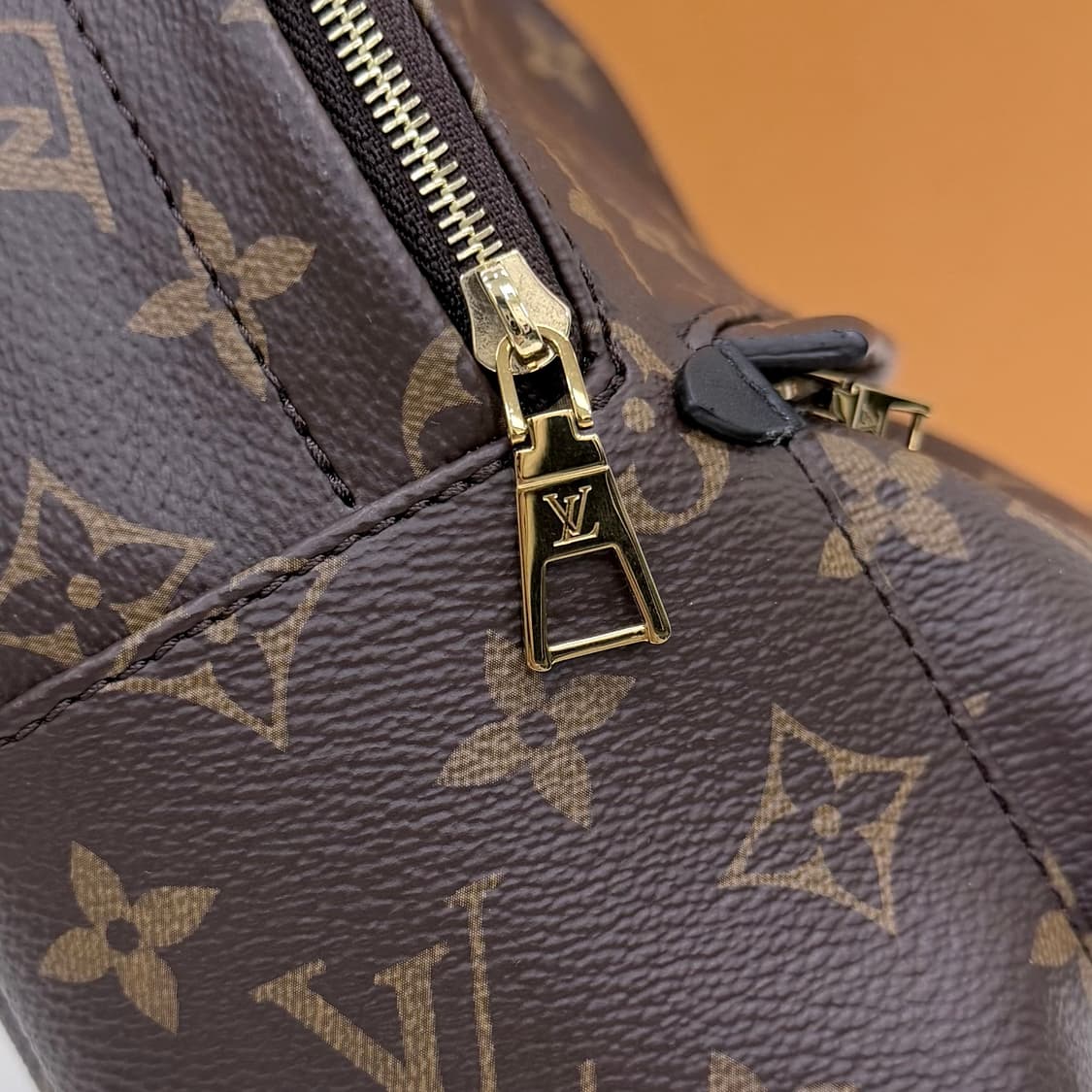 [새상품/선물가능] 루이비통 팜 스프링스 미니 백팩 상품이미지8