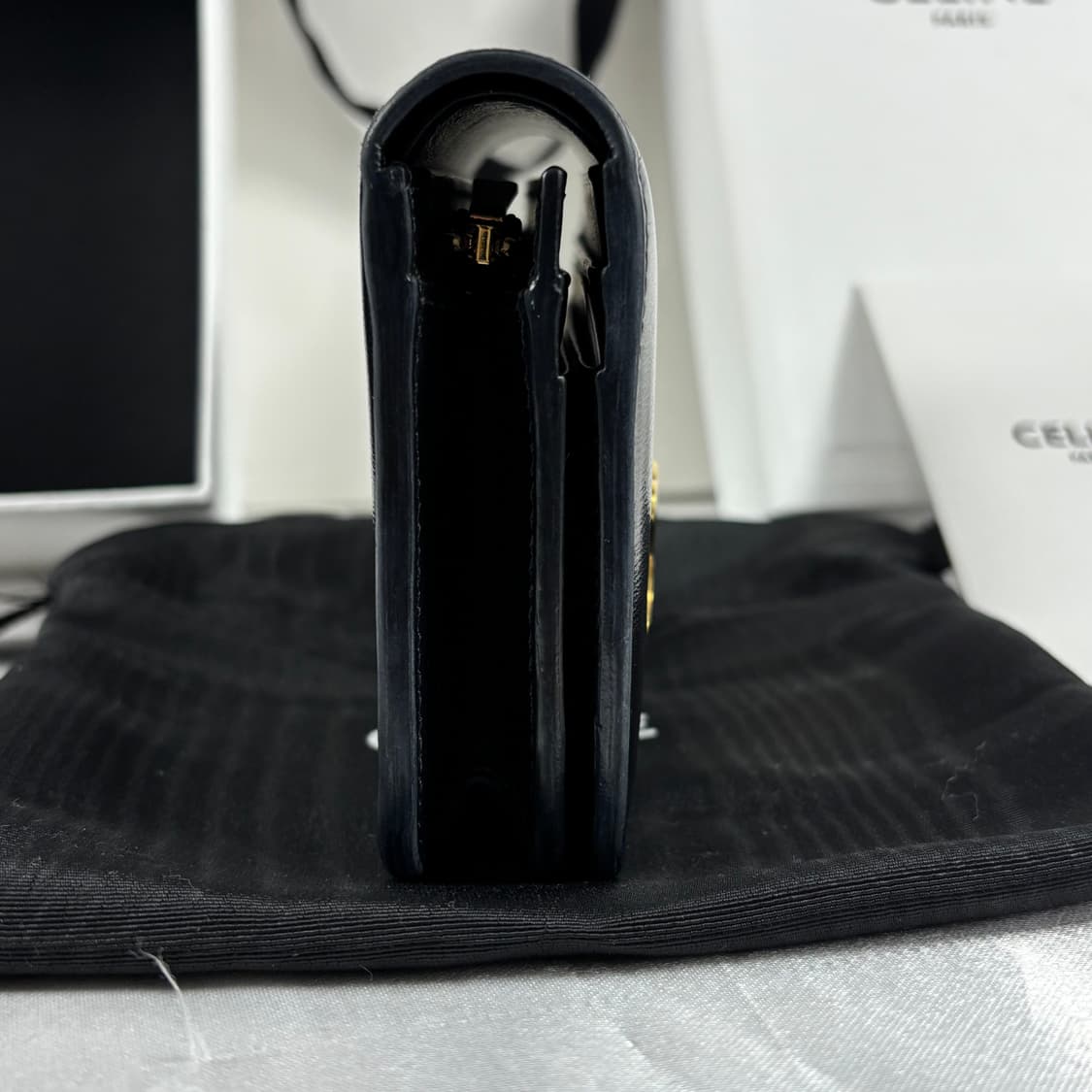 (풀구성,정품)셀린느 트리옹프 컴팩트 반지갑 월렛 블랙 상품이미지5