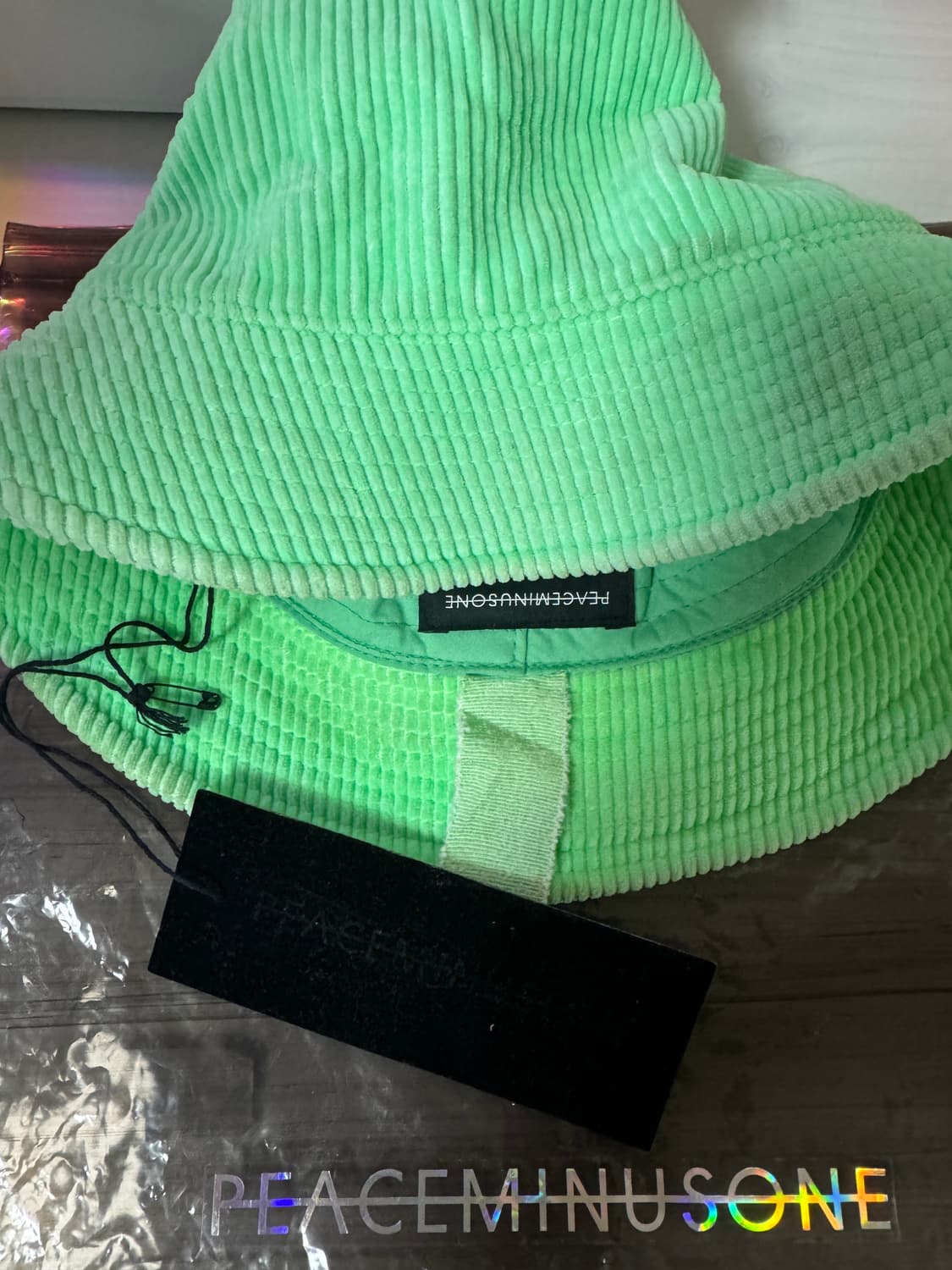 피스마이너스원 버캣햇 팝니다 지디 착용 상품이미지2