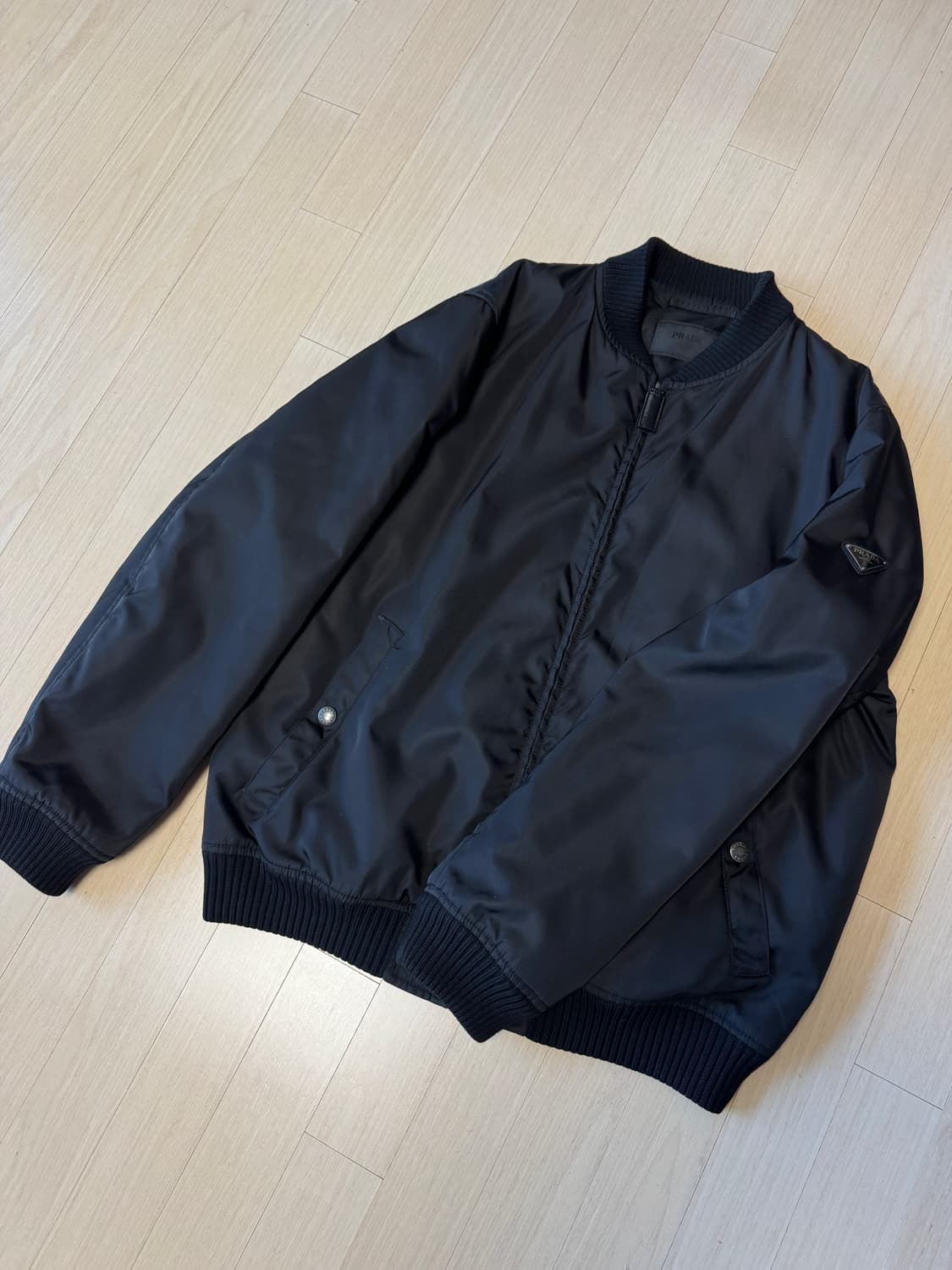 프라다 PRADA 나일론 봄버(보머) 블루종 다운 자켓 상품이미지1