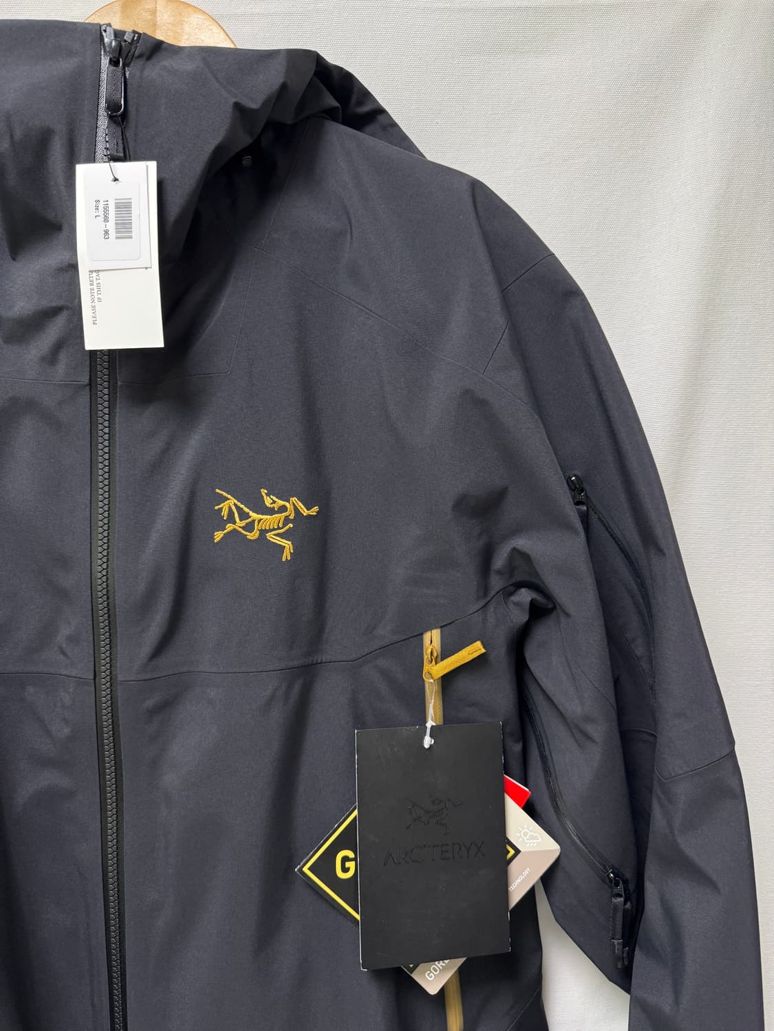 아크테릭스 바람막이 세이버AR 새상품 L 상품이미지3